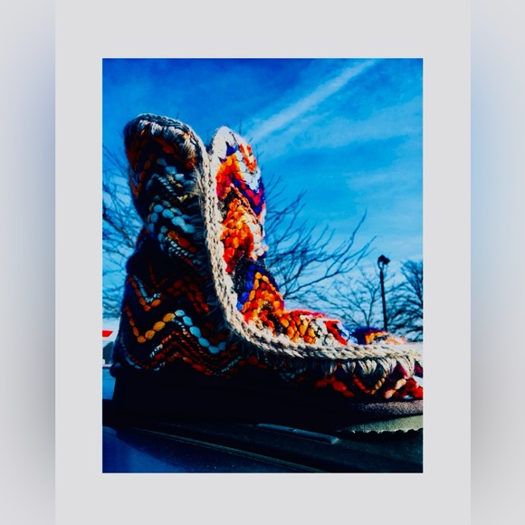 Multi Color Chevy print Eskimo Mou Boots - Picture 4 of 15